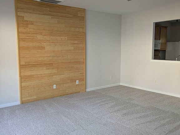 3rd image of 8211 Clasara Cir