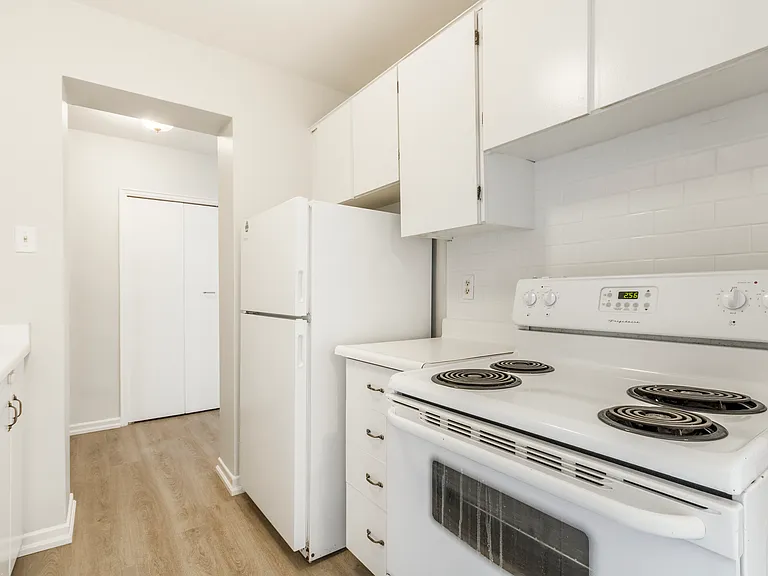 507 Balmoral Dr — Photo 1
