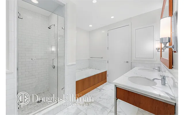 Rented by Douglas Elliman | media 24