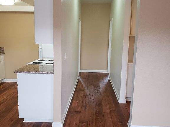 4th image of 240-248 W San Marcos Blvd #B