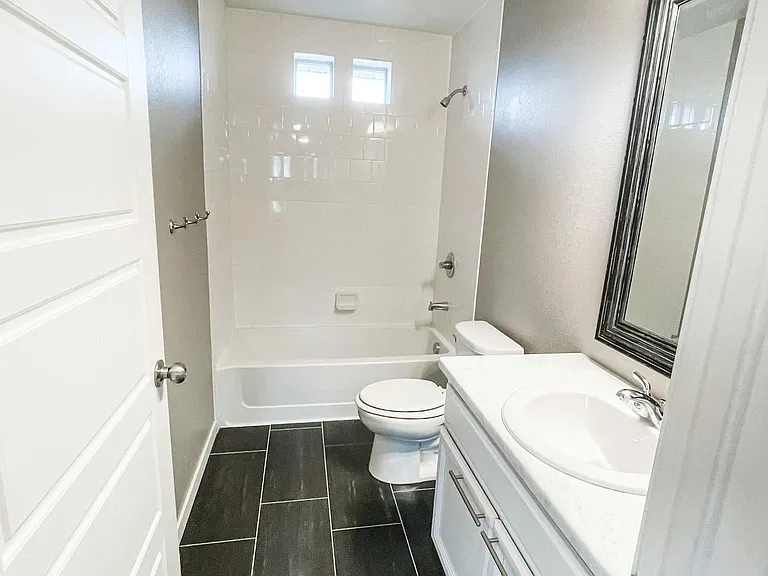 4456 Elegant St — Photo 11