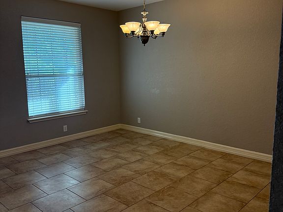 4th image of 21303 Encino Caliza