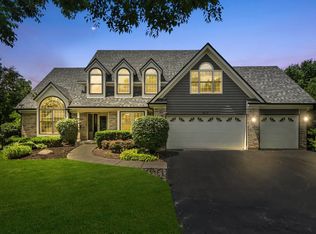 4012 Demaret Ct, Woodridge, IL 60517