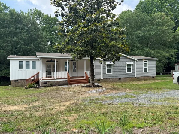 116 Parkview Rd, Iva, SC 29655