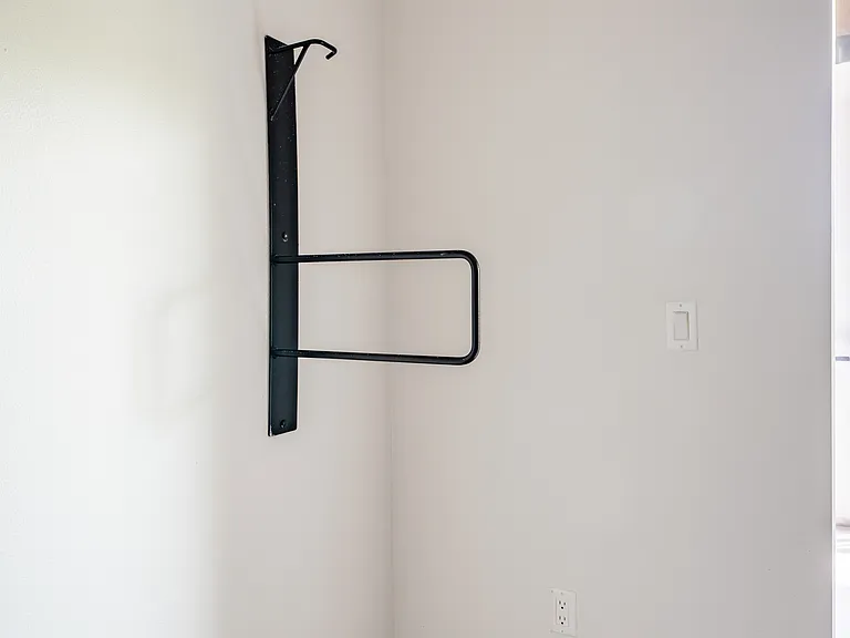 4620 N Maryland Ave #B103 — Photo 22