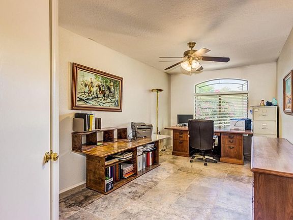 4th image of 1613 E Angelica Dr