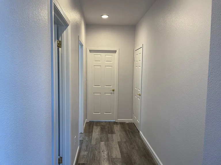 850 Saffron Dr — Photo 8