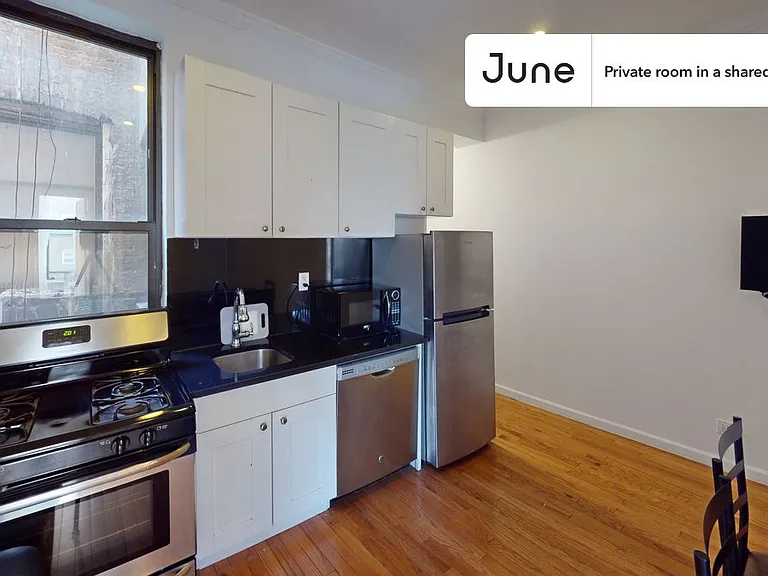 133 Avenue D #B — Photo 4