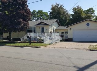 701 Norwood St, Marquette, MI 49855