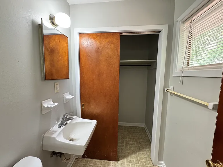 Ensuite Half Bath