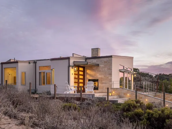 6 Spray Ave, Monterey, CA 93940