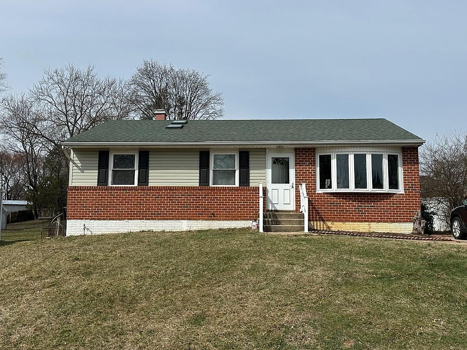 1st image of 228 Embleton Rd