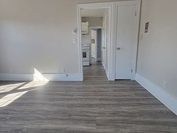 4th image of 388 E Merrimack St #7