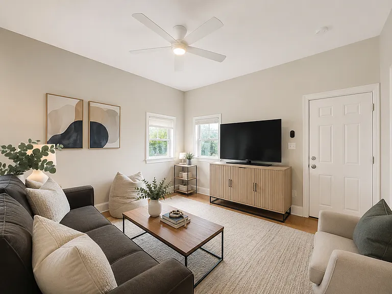 62 Foster St #1 — Photo 4