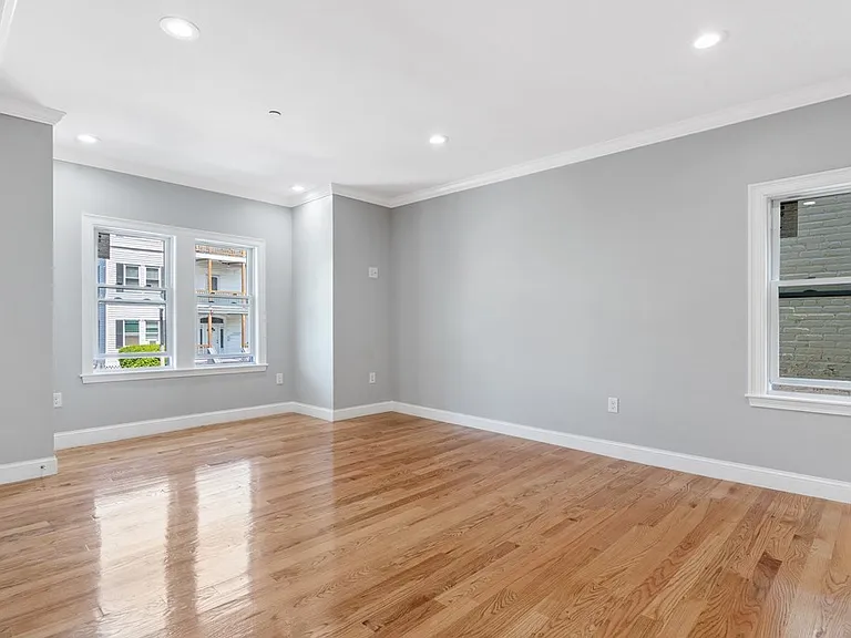 9 Wales St #2 — Photo 14