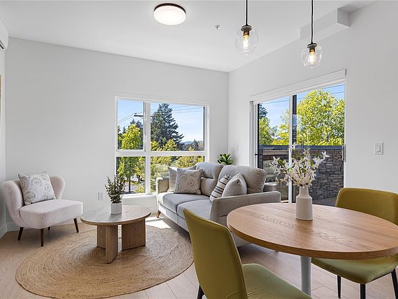 3rd image of 2629 Millstream Rd #604