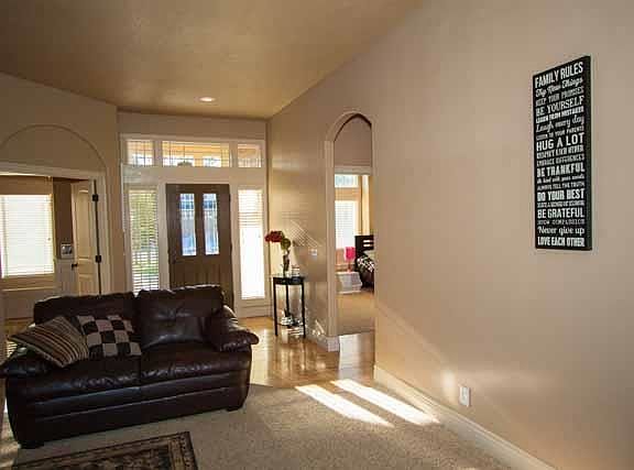 2nd image of 1346 Spring Valley Dr