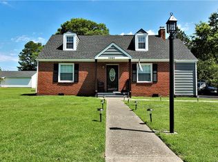 3005 Oak Ln, Hopewell, VA 23860