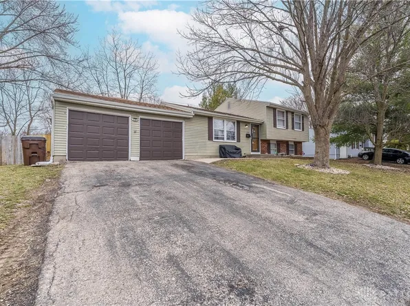 250 Southerly Hills Dr, Englewood, OH 45322