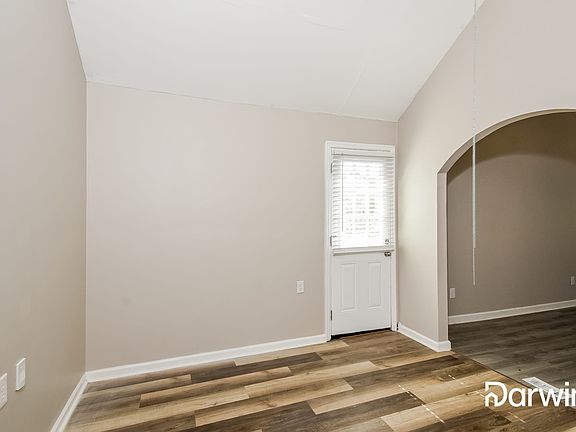3rd image of 4139 Valley Glen Dr