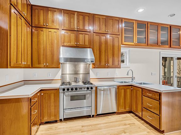 14th image of this home
