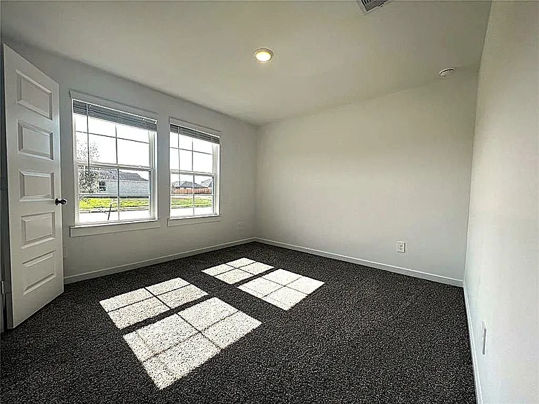 4307 Whitefish Ln — Photo 5