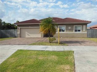 15443 SW 184th St, Miami, FL 33187