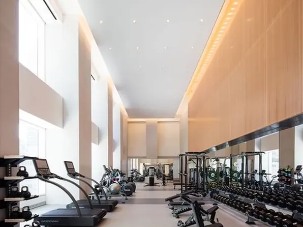 432 Park Avenue image 14 of 20