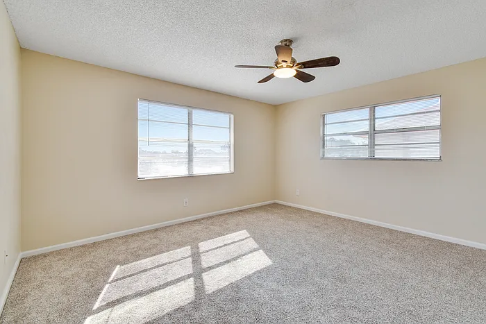 1475 Lake Mango Way — Photo 21