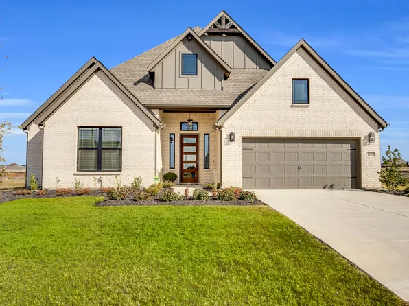 10317 Livestock Ave, Venus, TX 76084