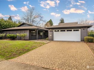 3325 84th Ave SE, Mercer Island, WA 98040