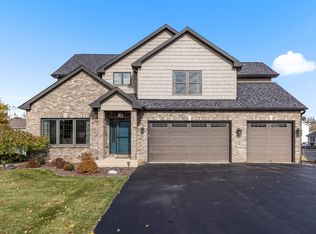6216 Schaumburg Ln, Roscoe, IL 61073