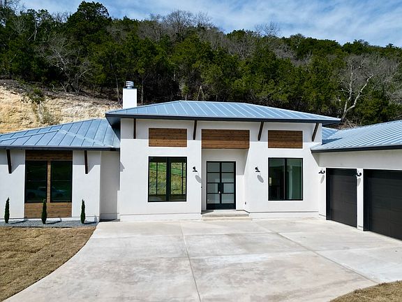 2nd image of 165 Heartland Lane
