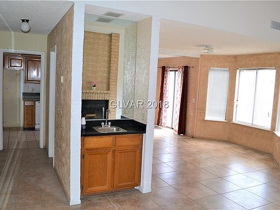 4th image of 2436 Sweetgum St