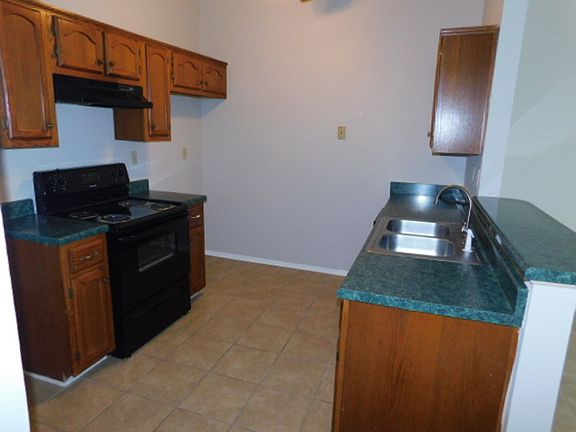 3rd image of 1125 McGowan Dr