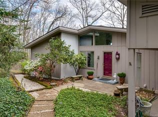 133 Little Falls Dr, Tryon, NC 28782