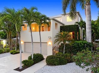 338 S Washington Dr, Sarasota, FL 34236