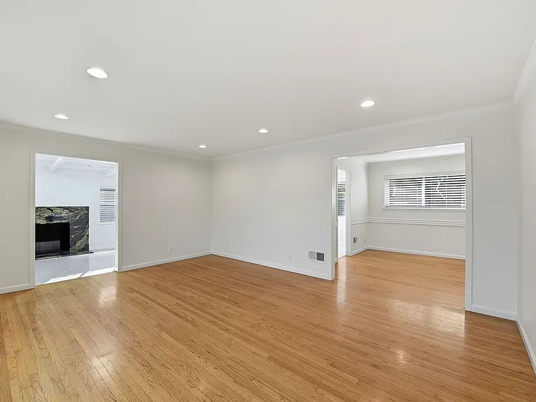 1559 Chambers Dr — Photo 9