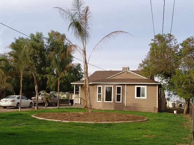 1st image of 22240 Ellis Ave