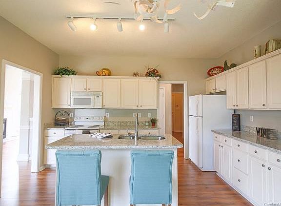 5th image of 6219 Summerlin Pl