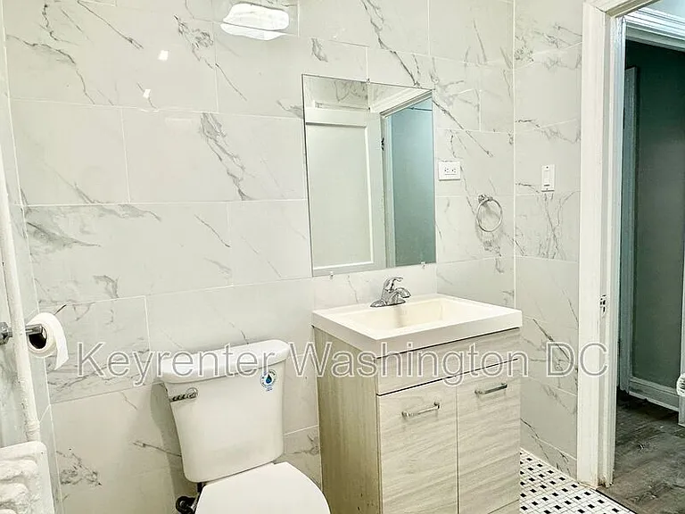943 Bonifant St #5 — Photo 9