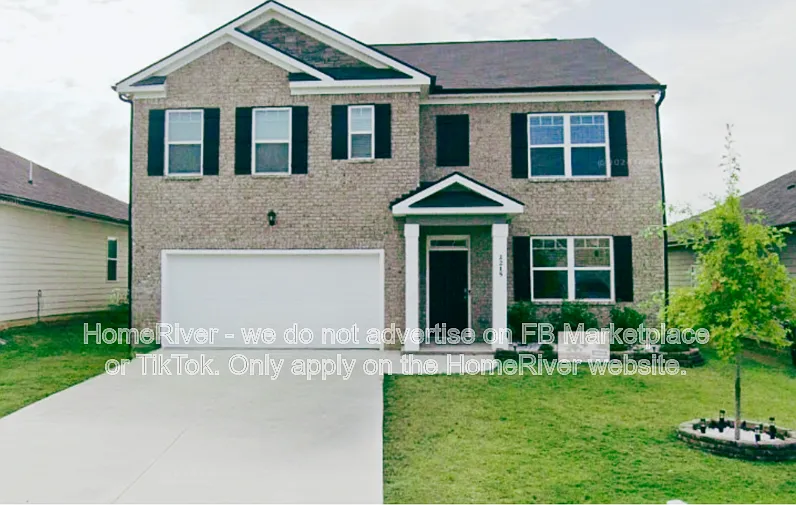2215 Waycross Ln