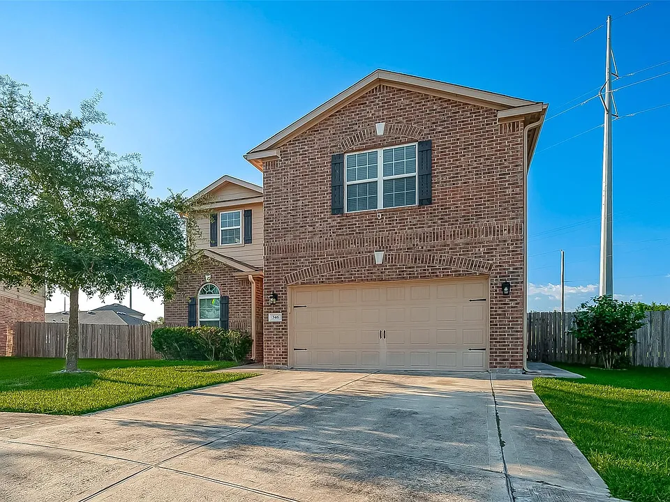 346 Apache Field Ln