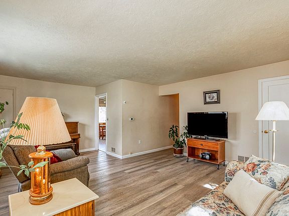 5th image of 148 Boyer Dr