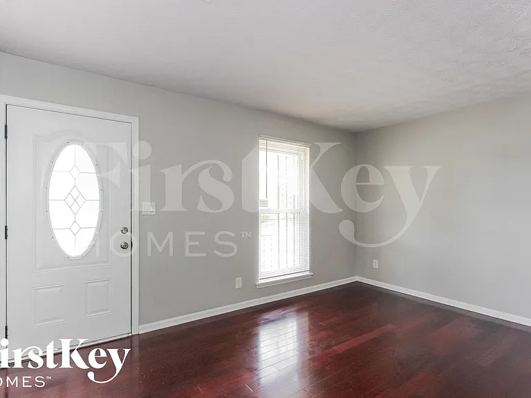 2847 Haddon Dr — Photo 4
