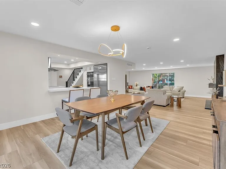 2868 Vista Del Sol Ave — Photo 12