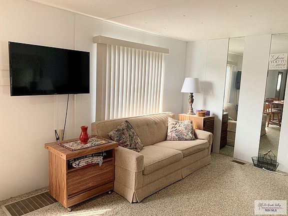4th image of 15776 Palm Tree Dr #10