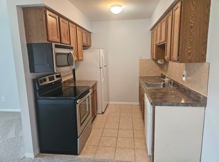 34650 Clarkson Dr W APT 43, Fraser, MI 48026