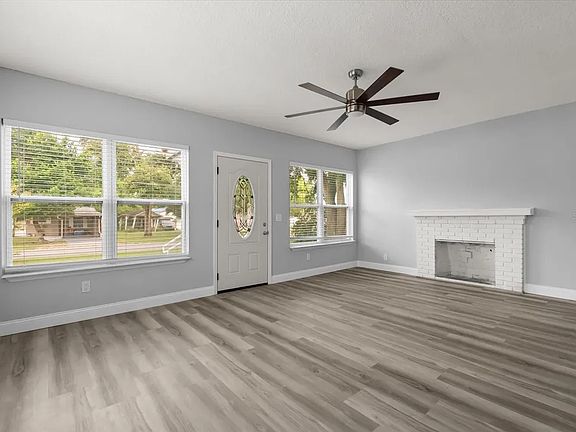 4th image of 808 Herman Ave