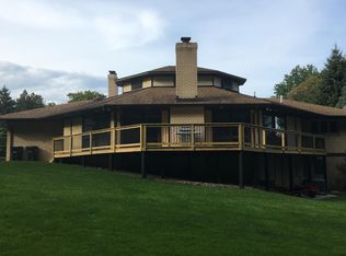 4708 Hillside Rd, Independence, OH 44131